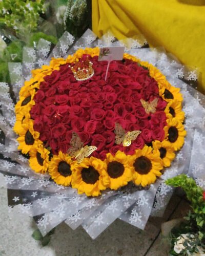 Ramo de Rosas Rojas y Girasoles Amarillos